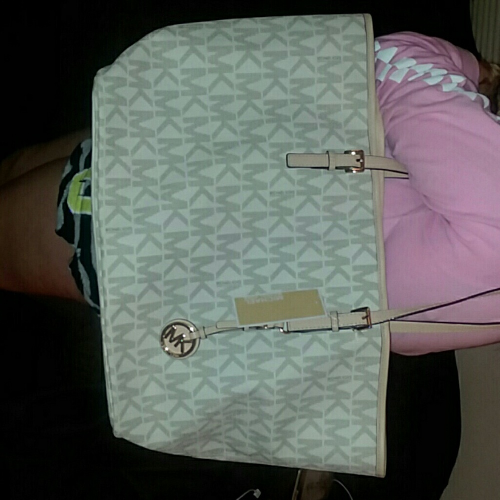$225.00 - Picture 3 of 3